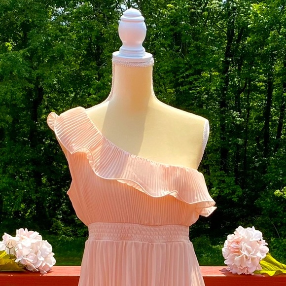 AMERICAN RAG RUFFLE OFF SHOULDER DRESS - Picture 4 of 14